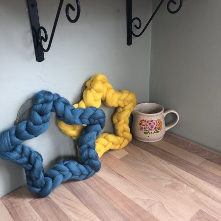 The Mini Chunky Knitted Merino Star Wreath